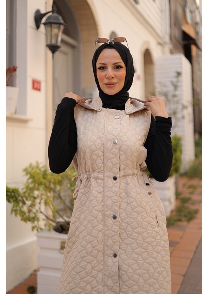 Şirin Kapüşonlu Kapitone Yelek - 7005