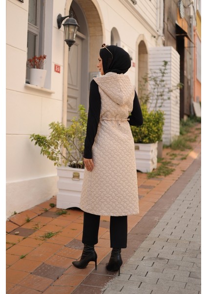 Şirin Kapüşonlu Kapitone Yelek - 7005