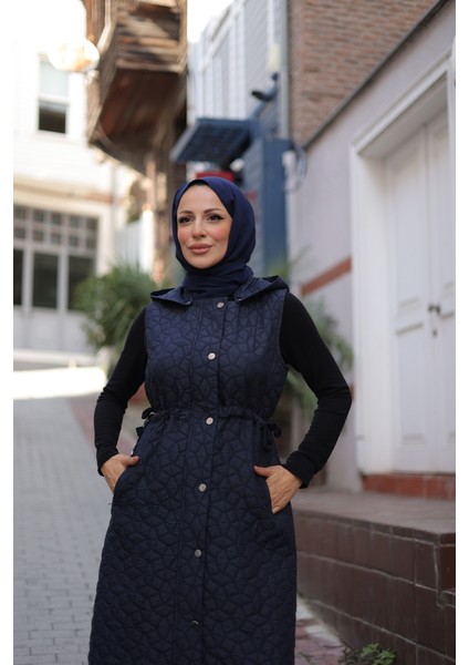 Şirin Kapüşonlu Kapitone Yelek - 7005