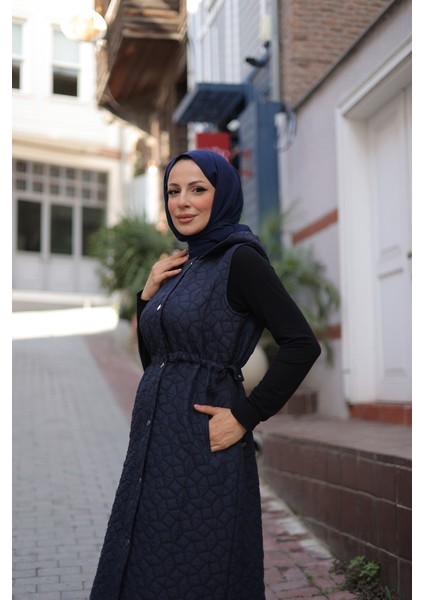 Şirin Kapüşonlu Kapitone Yelek - 7005