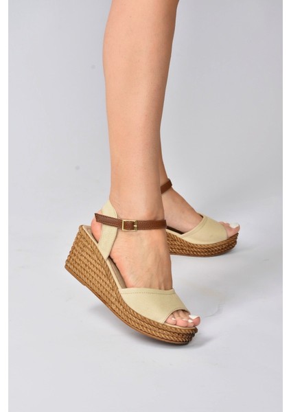 Bej Keten Dolgu Topuklu Kadın Ayakkabı K674192205