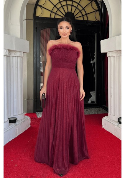 Simli Tül Kumaş Yaka Otriş Plise Detaylı Abiye Elbise - Bordo