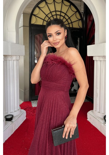 Simli Tül Kumaş Yaka Otriş Plise Detaylı Abiye Elbise - Bordo fırsatları