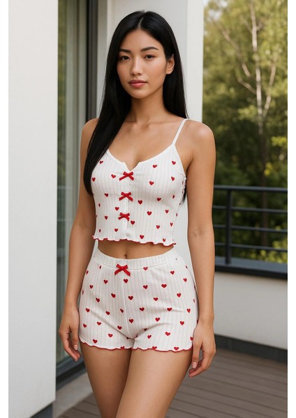 Kadın Kalp Desenli Şortlu Pijama Takımı modelleri