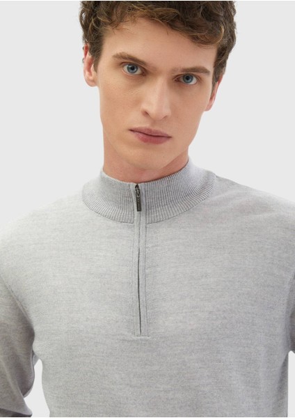 Açık Gri Yarım Balıkçı Yaka Düz Örgü %100 Yün Triko Kazak