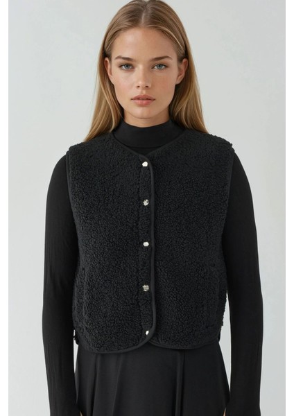 Kadın Dokulu Yuvarlak Yaka Kolsuz Kalın Yelek Siyah