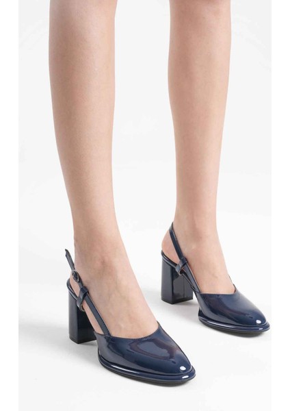 Denma Lacivert Rugan Kadın Topuklu Ayakkabı fırsatları