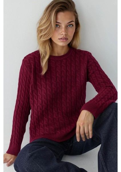 Kadın Yuvarlak Yaka Kalın Saç Örgüsü Kazak Red