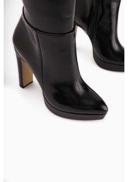 Ariya Siyah Platform Topuklu Fermuarlı Kadın Çizme fırsatları