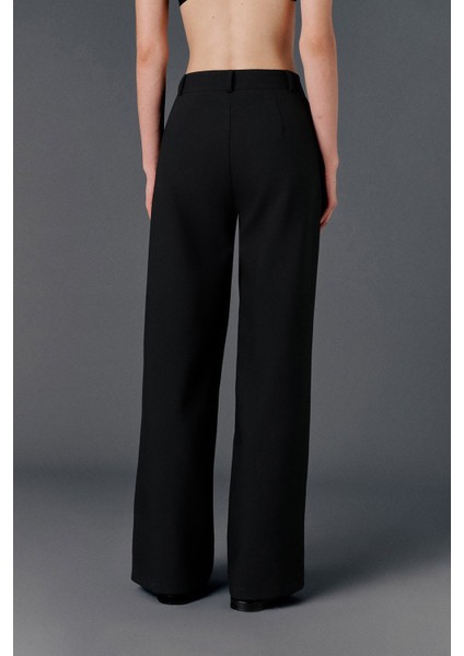 Straight Fit Pantolon indirimleri