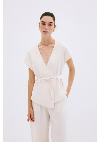 Beli Bağlamalı Kruvaze Yelek