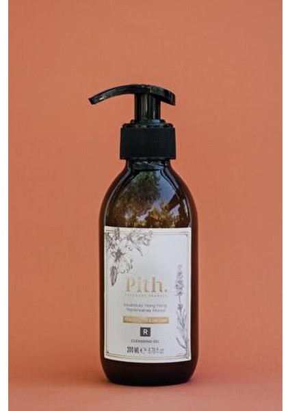 Kuru ve Hassas Ciltler İçin Temizleme Jeli Doğal İçeriklerle 200 ml Vegan Formül fiyatları