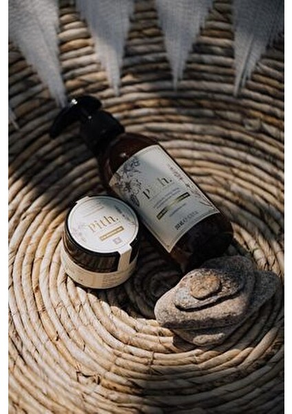 Kuru ve Hassas Ciltler İçin Temizleme Jeli Doğal İçeriklerle 200 ml Vegan Formül indirimleri