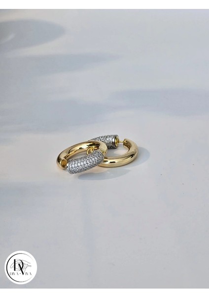 - Glow Earrings – Gold Kaplama Taş Detaylı Kadın Küpe (KOD-358) modelleri