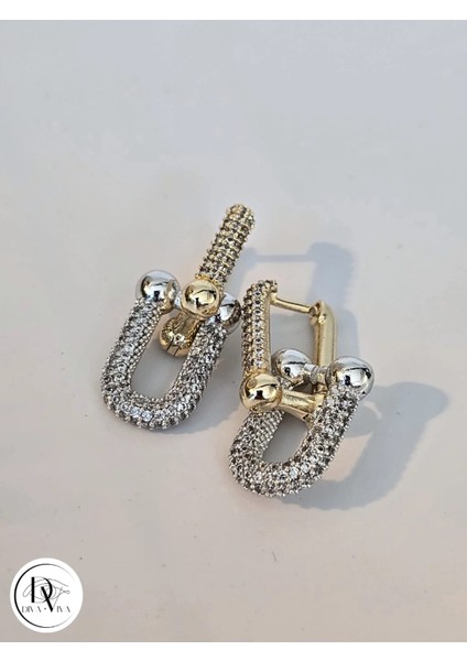 - Glow Earrings – Gold Kaplama Taş Detaylı Kadın Küpe (KOD-359)