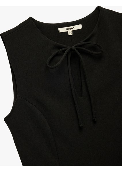 Kolsuz Bisiklet Yaka Bağlama Detaylı Slim Fit Dantel Detaylı Mini Elbise modelleri