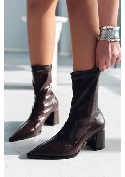Caryne Kadın Topuklu Streç Bot Acıkahve Rugan fiyatları