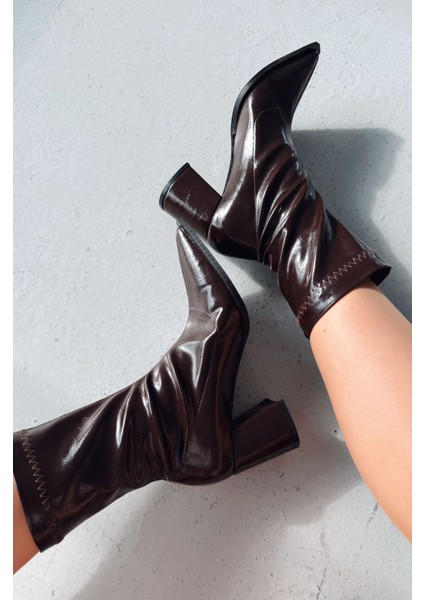 Caryne Kadın Topuklu Streç Bot Acıkahve Rugan modelleri