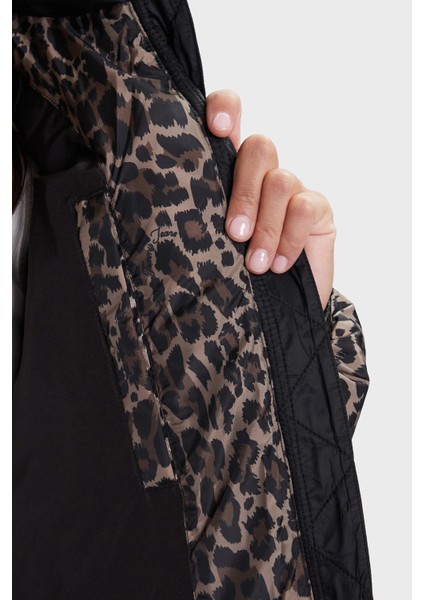 Leopar Desen Relaxed Fit Çıkarılabilir Kapüşonlu Şişme Mont Bayan Mont DW0DW21967 0hd