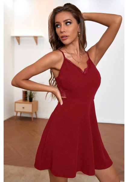 Kadın Bordo Ip Askılı, Sırtı ve Göğsü Dantel Detaylı Şık Gecelik modelleri