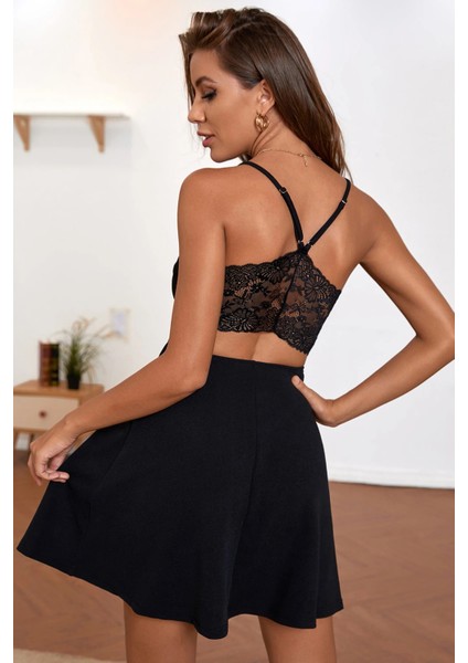 Kadın Siyah Ip Askılı, Sırtı ve Göğsü Dantel Detaylı Şık Gecelik