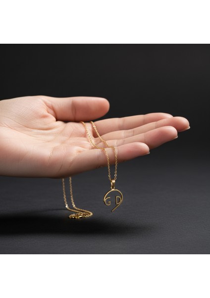 8 Ayar Altın Kolye Ucu D&g GM10871 0.5 gr fiyatları
