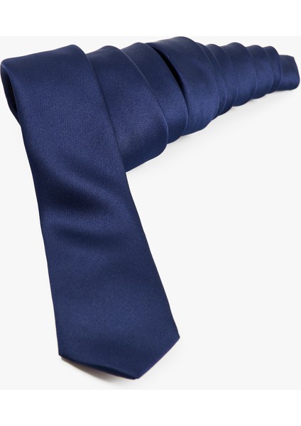 Dokulu Parlak Görünümlü Kravat fiyatları