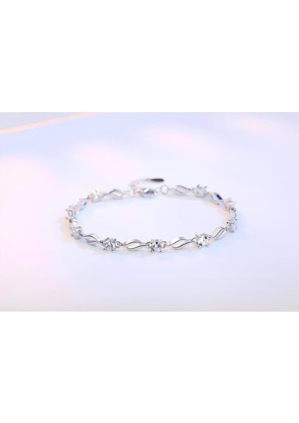 925 Ayar Gümüş Taşlı Ayarlanabilir Kadın Bileklik