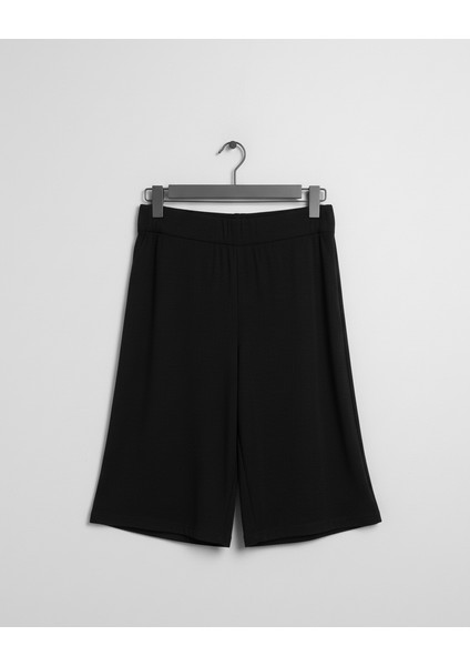 Battal Boy Kapri Şort Boru Paça Bol Kesim Penye Esnek Kumaş Kadın