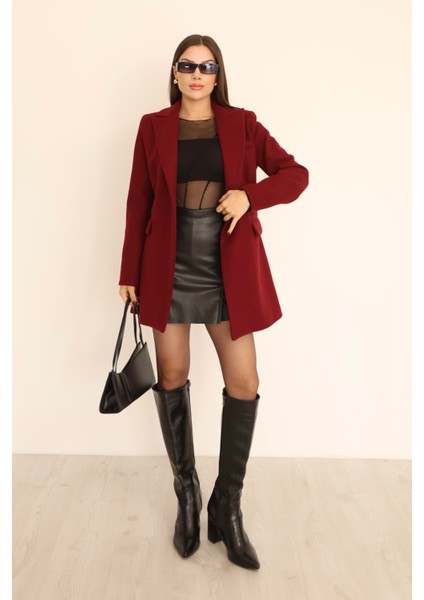 Kadın Bordo Yandan Kemer Detaylı Kaşe Kaban