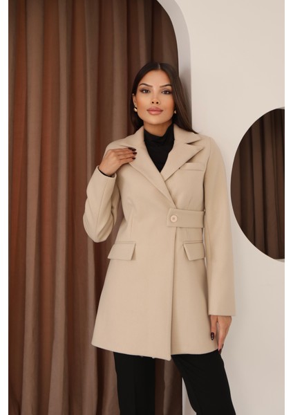 Kadın Taş Yandan Kemer Detaylı Kaşe Kaban