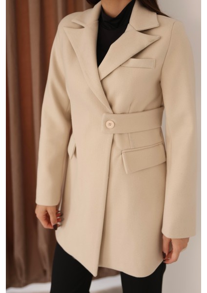 Kadın Taş Yandan Kemer Detaylı Kaşe Kaban fırsatları