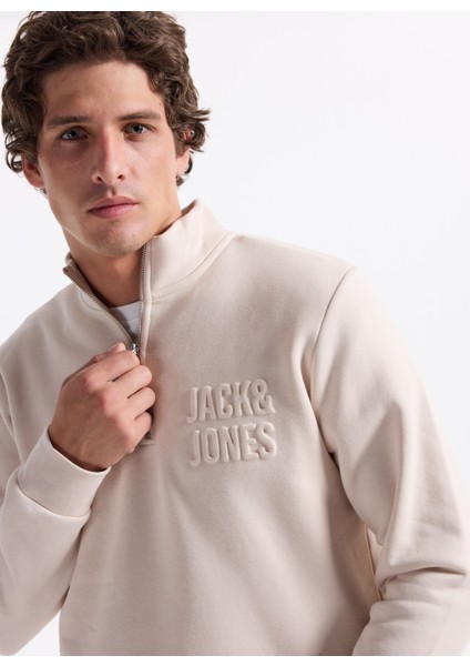 Dik Yaka Krem Erkek Sweatshırt 12299799 Jornewove Sweat Smu