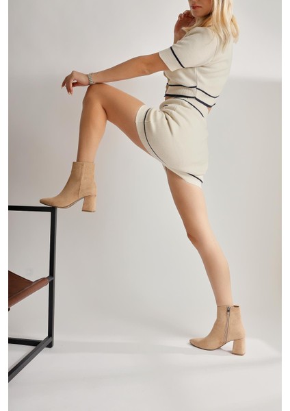 Ann Karin Krem Süet Sivri Burunlu Fermuarlı Topuklu Bot modelleri