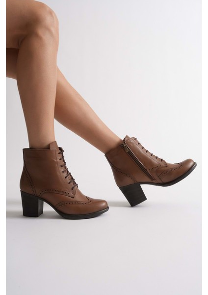 Kadın Hakiki Deri Lazer Detaylı Bağcıklı Bot - Ceviz fiyatları