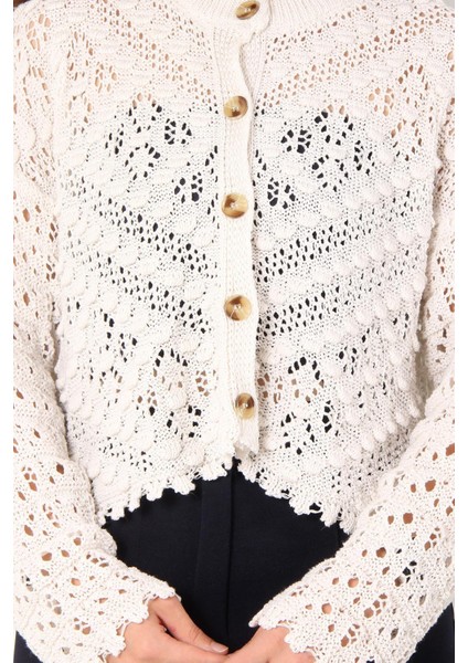 01682 Ponponlu Hırka