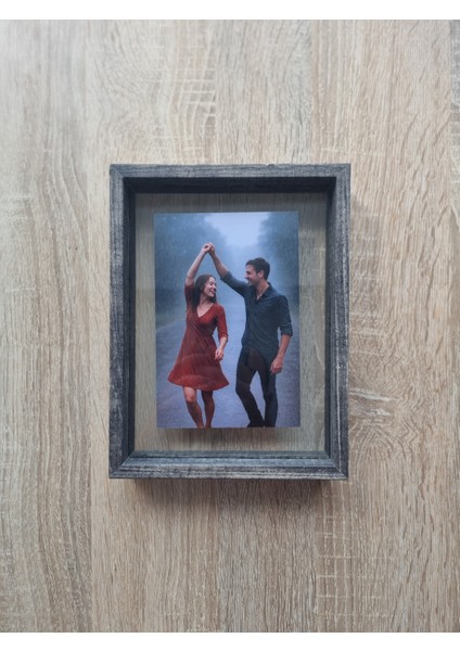 Koyu Ahşap Fotoğraflı Çerçeve