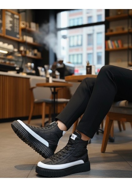 ET0811 Yüksek Taban Siyah Paraşüt Kumaş Beyaz Cilt Detaylı Yarım Bilek Spor Bot