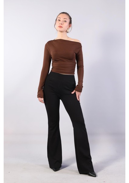 10740 Kayık Yaka Kenarları Büzgülü Bluz fırsatları