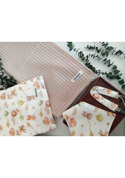 Balonlu Hayvan Figürlü Safari Müslin Battaniye Seti modelleri