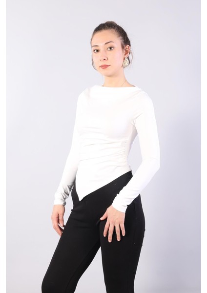 10128 Sol Eteği Büzgülü Bluz