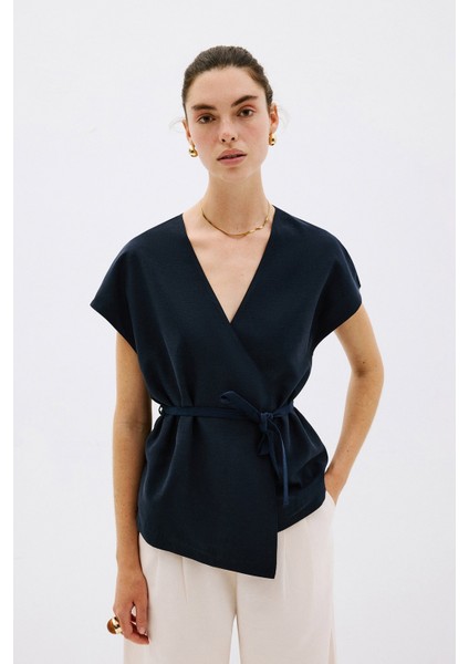 Beli Bağlamalı Kruvaze Yelek