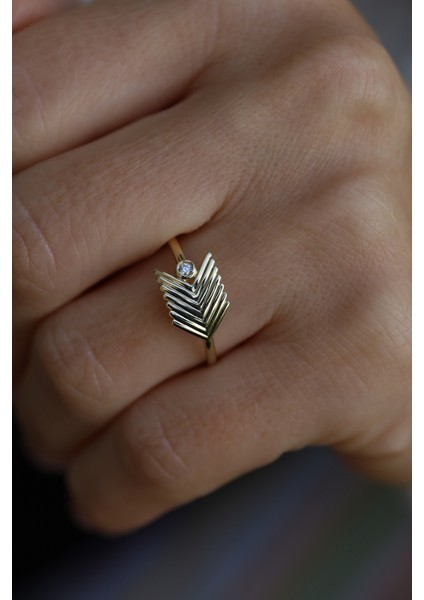 14 Ayar Altın Tek Taş Detaylı Iç Içe Başak Yüzük fiyatları