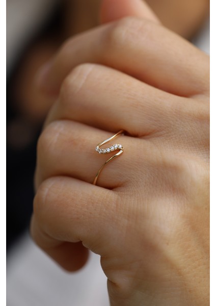 14 Ayar Altın Taş Detaylı Dalga Tasarım Yüzük indirimleri