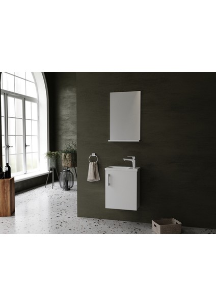 Small 42 Beyaz Banyo Dolabı