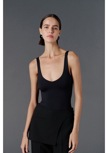 V Yaka Bodysuit