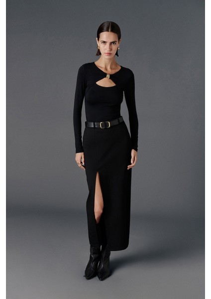 Cut Out Detaylı Bluz - Premium Edition fiyatları