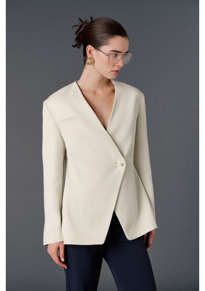 Tek Düğmeli Kruvaze Fit Blazer Ceket fiyatları