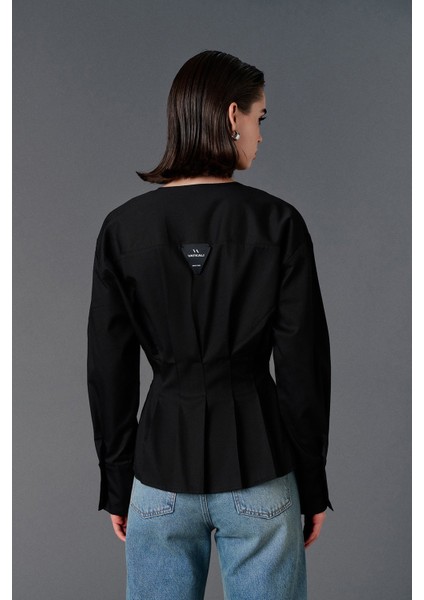 Bisiklet Yaka Bele Oturan Gömlek