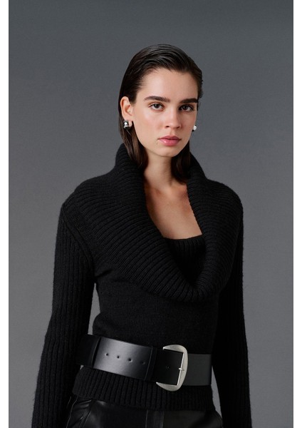 Degaje Yaka Kazak - Premium Edition fırsatları